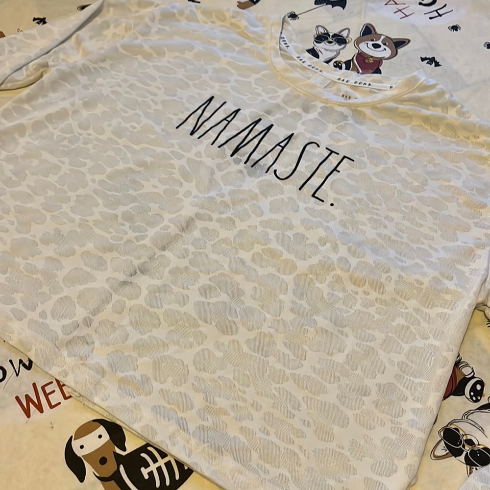 Rae Dunn Namaste white mesh print top long sleeves size large